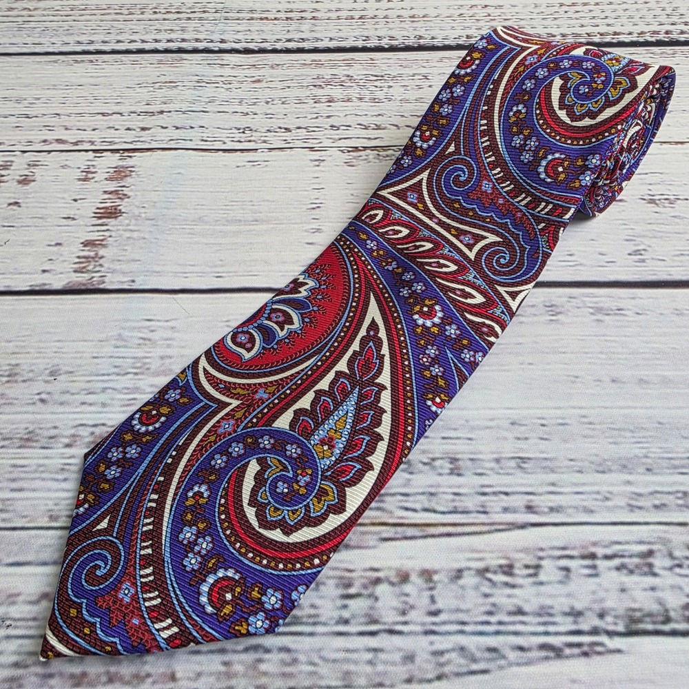 Jos. A. Bank Reserve Mens Silk Tie Purple Red Paisley Classic Formal Necktie‎